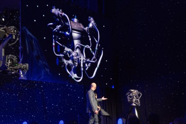 Blue Origin летит на Луну: Джефф Безос представил прототип посадочного модуля