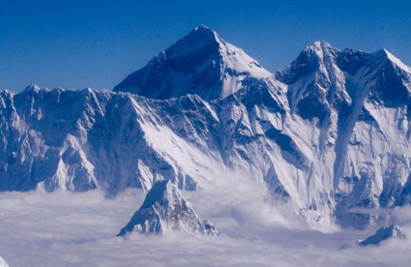 <br />
Британский альпинист покорил Эверест и умер<br />
