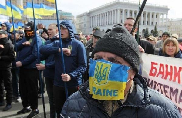 <br />
Граждан США предупредили об угрозе ограблений на Украине<br />
